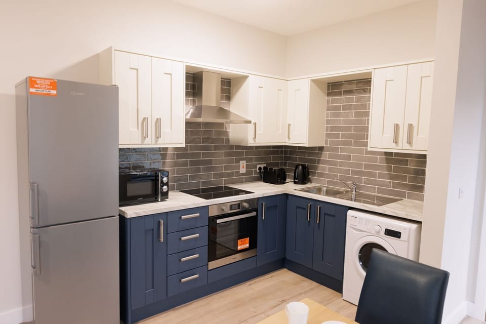 Fully fitted kitchen