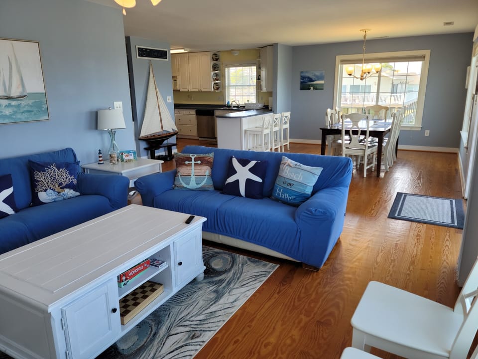Living room - second level.
