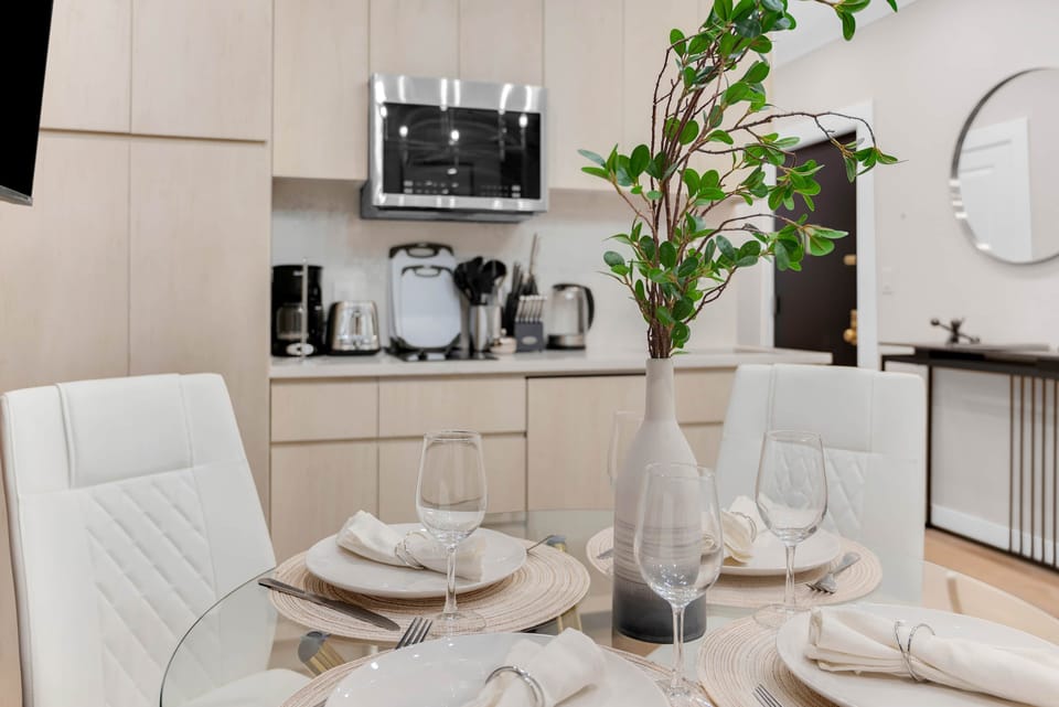 Beautiful Kitchen Dining Elegance
