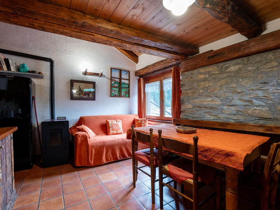 Picture Frame, Furniture, Table, Wood, Window, Interior Design, Building, Floor, Living Room, Flooring