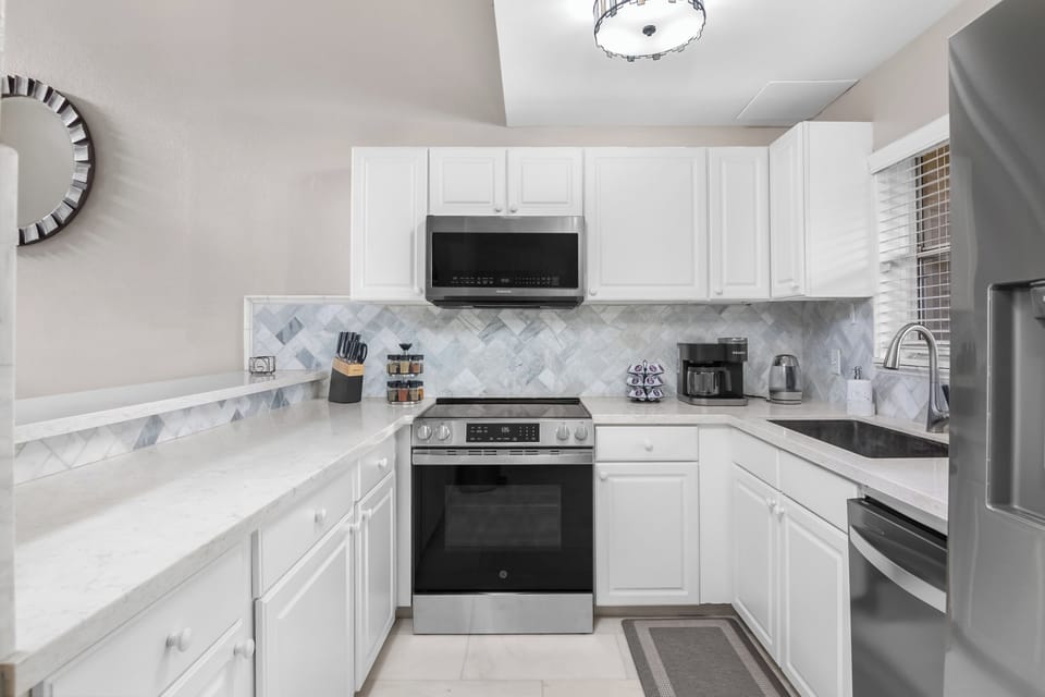Fully equipped kitchen with new stainless steel appliances