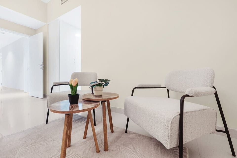 Living Room: Stylish furnishings and calming decor create the perfect retreat for relaxation!