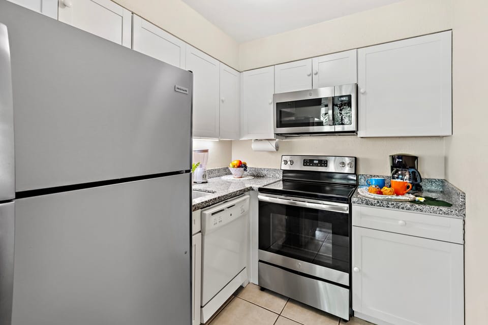 Prepare delicious meals in this modern and functional kitchen