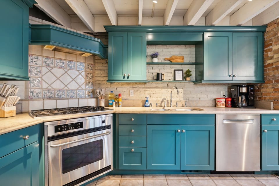 Kitchen 6