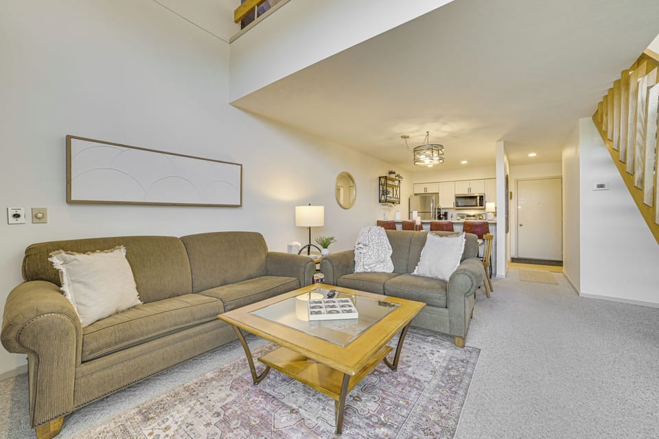 Living Area | Flat-Screen TV | Fireplace | 1st Floor