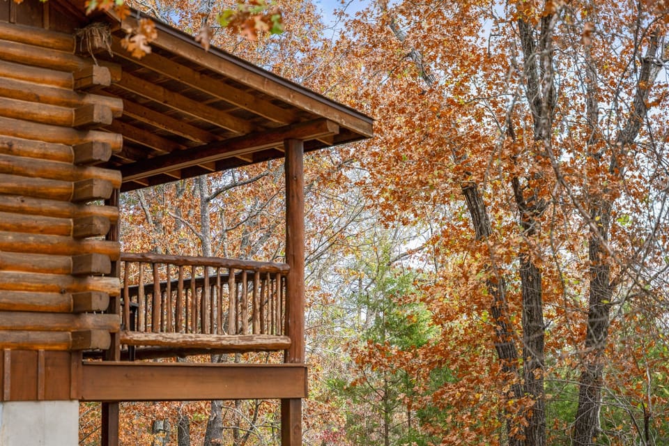Secluded deck nestled in nature, ideal for couples’ retreat