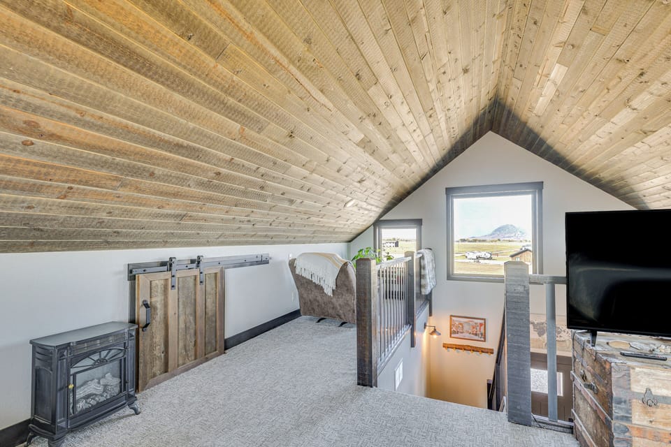 Loft | 2nd Floor | 2 Queen Beds
