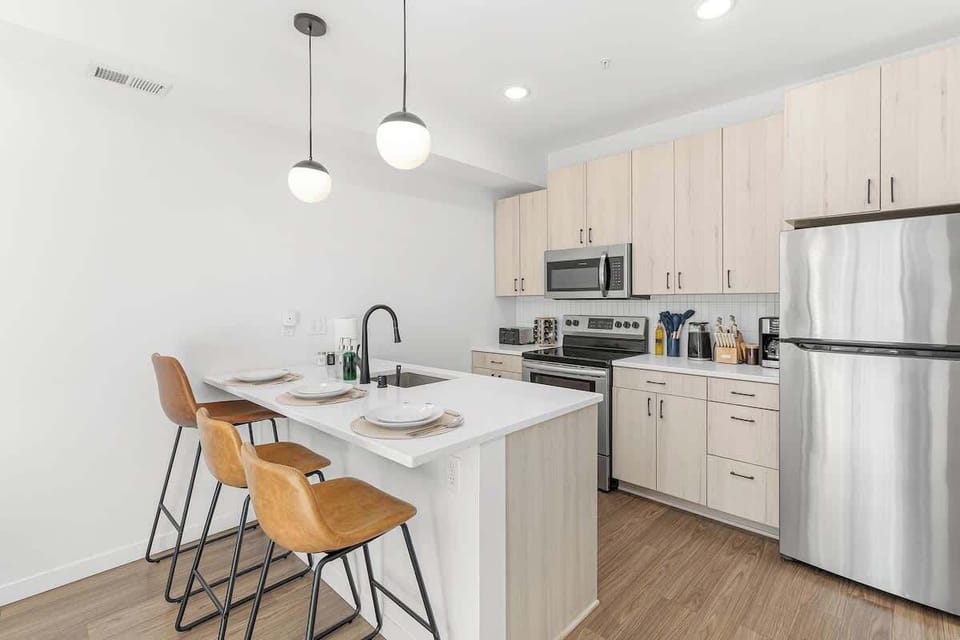 Fully equipped kitchen ready for all your cooking needs, complete with modern essentials.