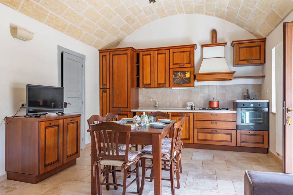 Kitchen and dining area
