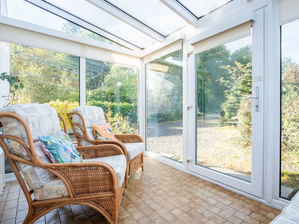 Cloud, Sky, Building, Plant, Window, Property, Green, House, Land Lot, Tree