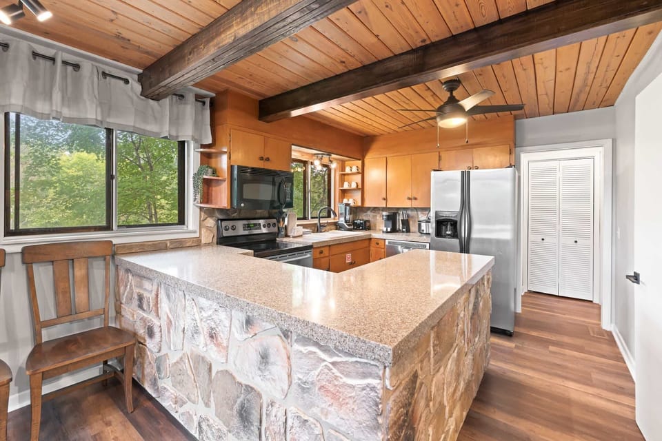 Meals will be a breeze in the full kitchen
