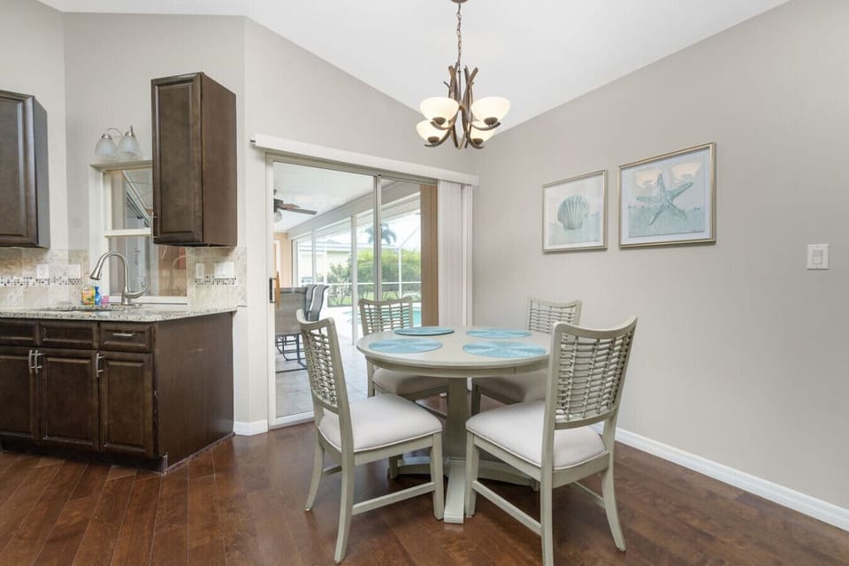 Eat-In Kitchen Dining Area with Seating for Four Guests