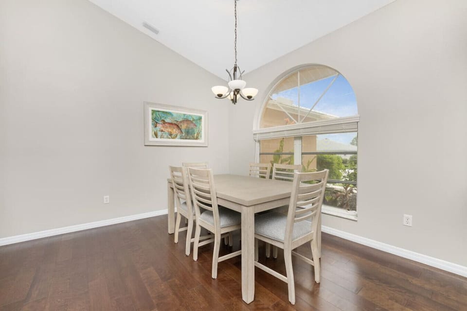 Dining Room with Seating for Six Guests