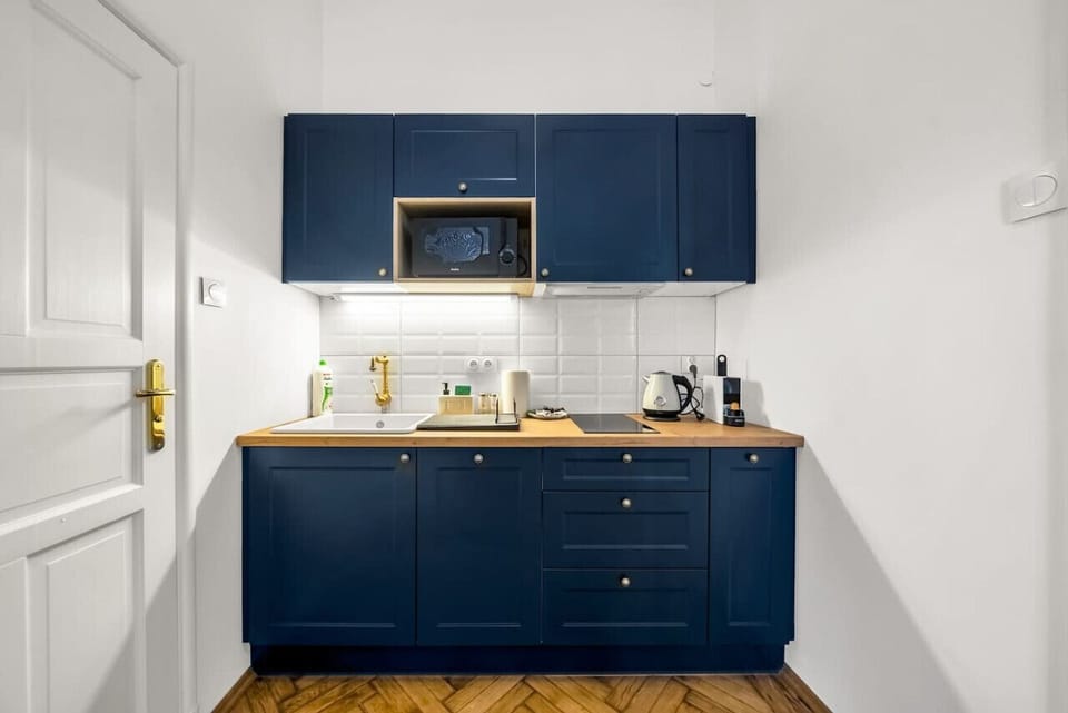 Kitchen | Book Now with RENTUJEMY.COM