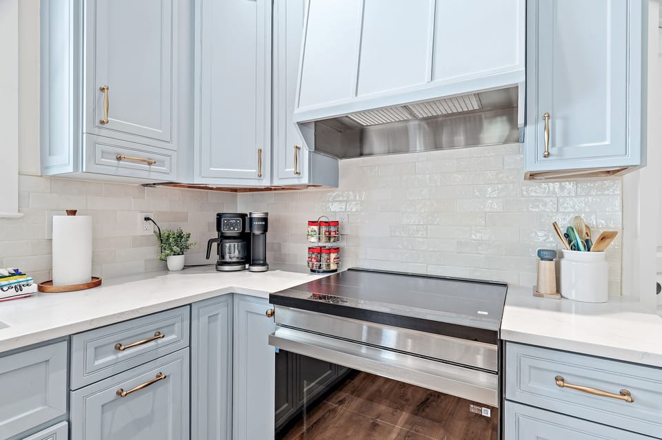 Clean, well-equipped kitchen with modern finishes