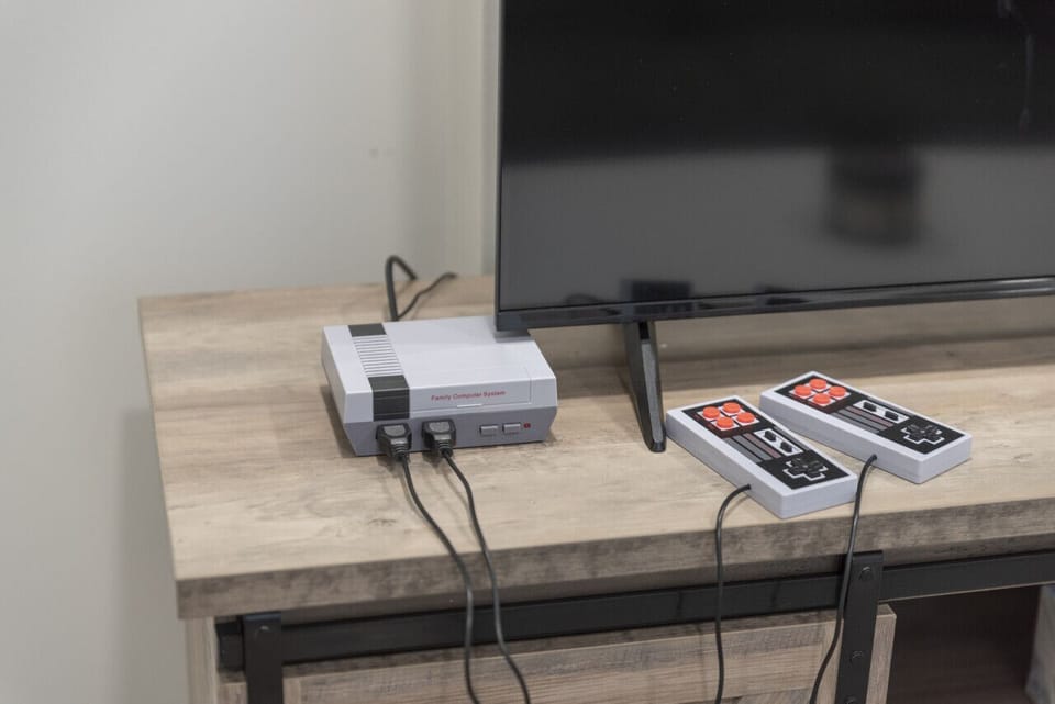 Level up your nostalgia!  This retro setup is pure gaming bliss.🎮 #80sGaming