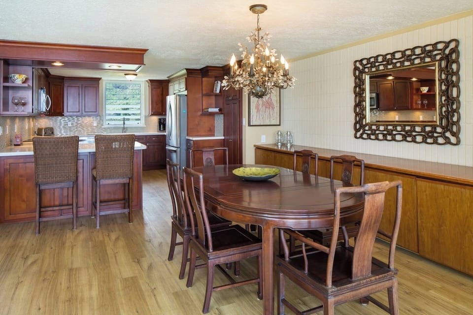 Large Oceanfront Haven (22)