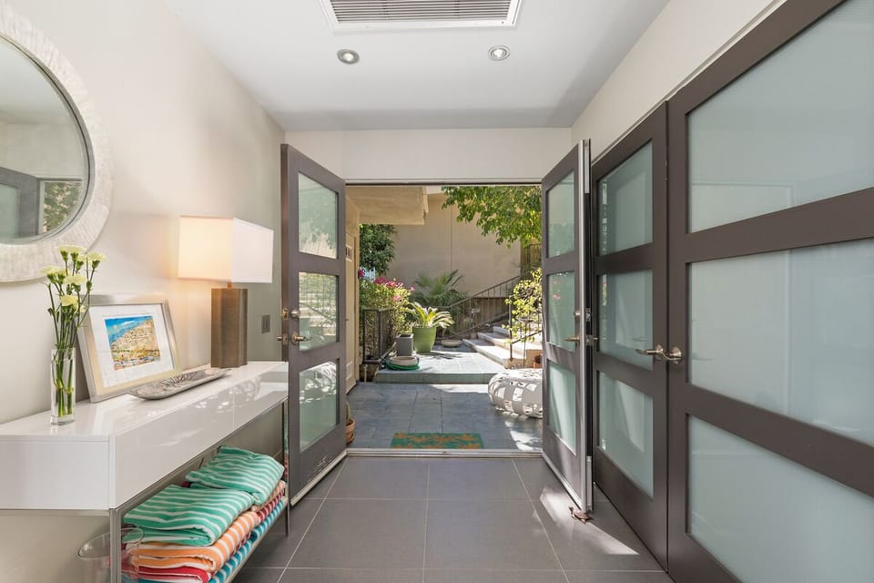 Entry - View outside to the Front Patio