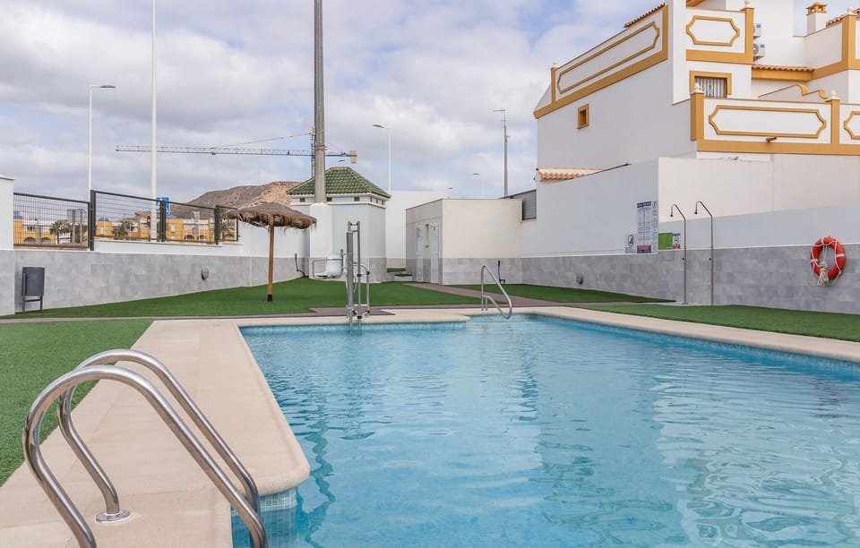 pool