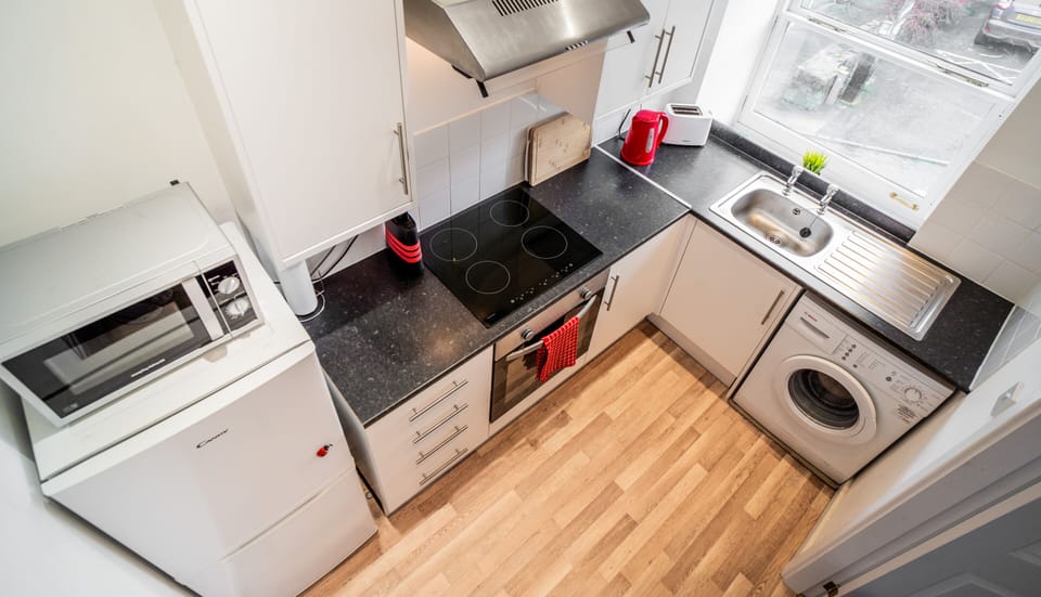 Ladybird's well appointed kitchen