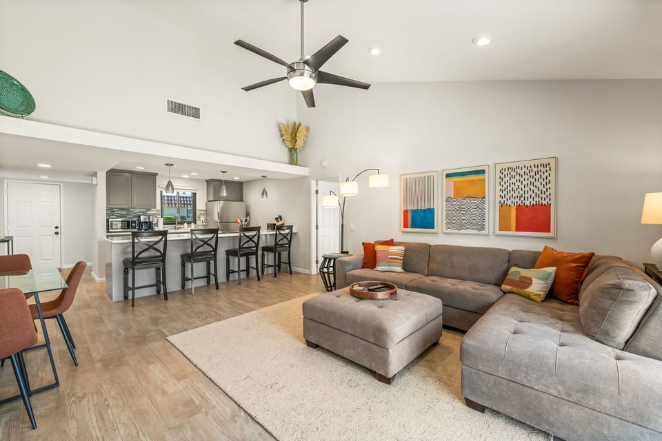 Living room (2)