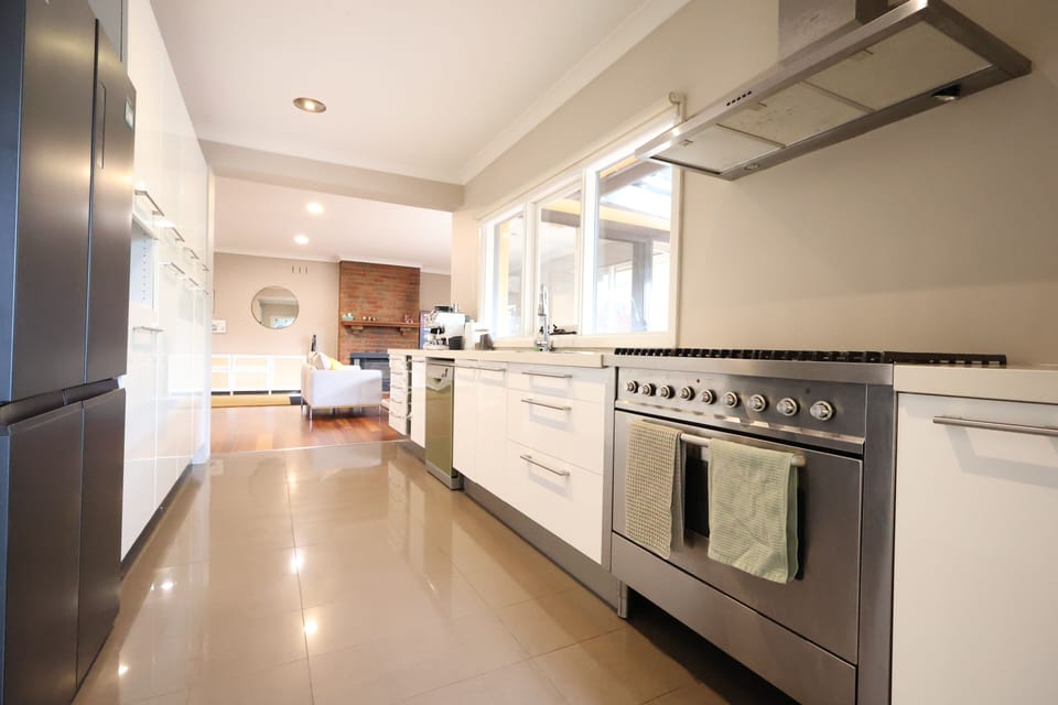 Fully equipped kitchen