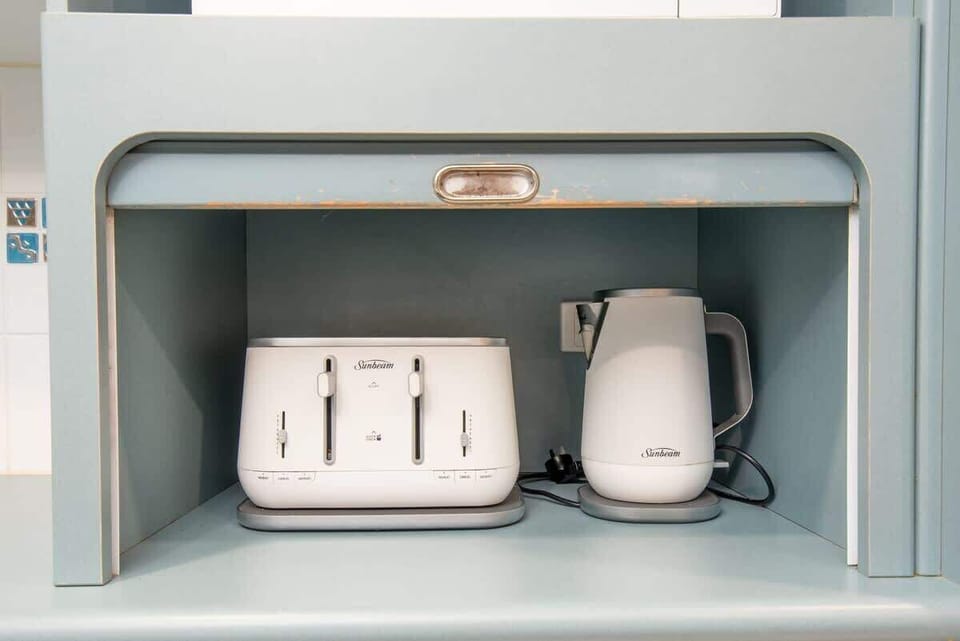 Everything is supplied in the kitchen.
