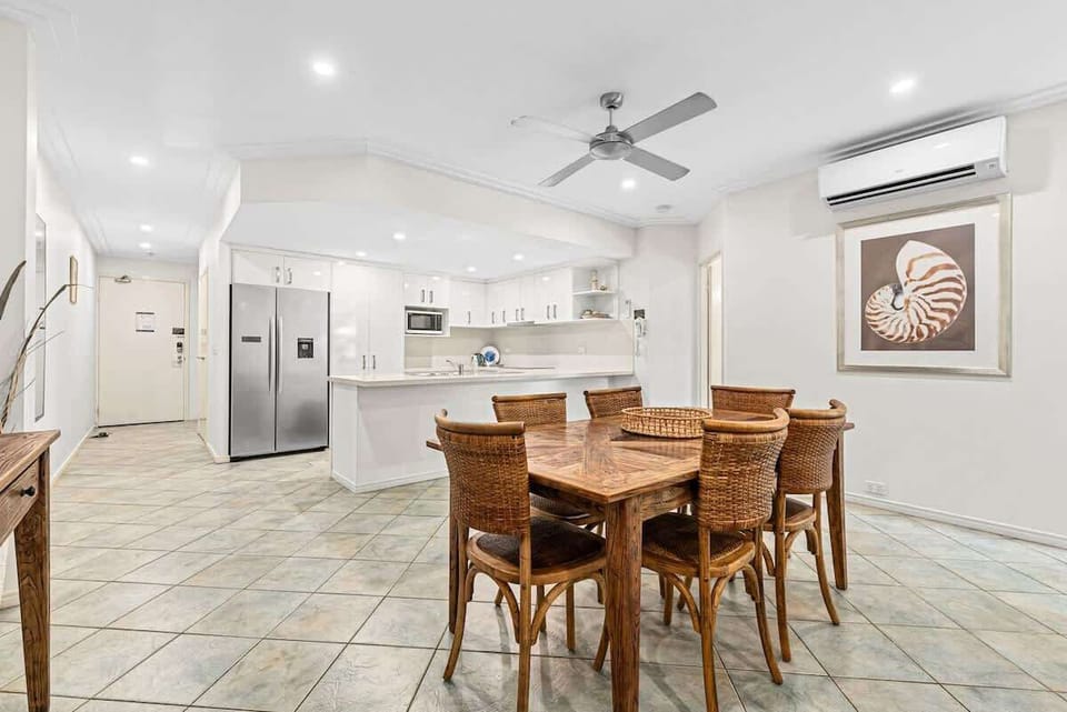 Massive newly renovated living/dining.