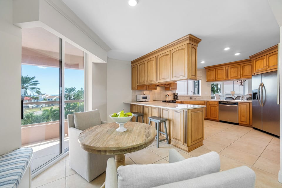 Kitchen & Breakfast nook with a balcony