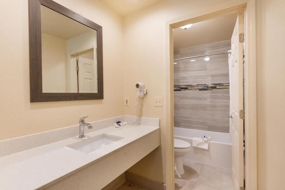 Refresh each morning with a bright vanity and soothing bath.