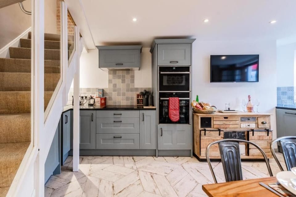 Villa Otto, Cromer - Host & Stay