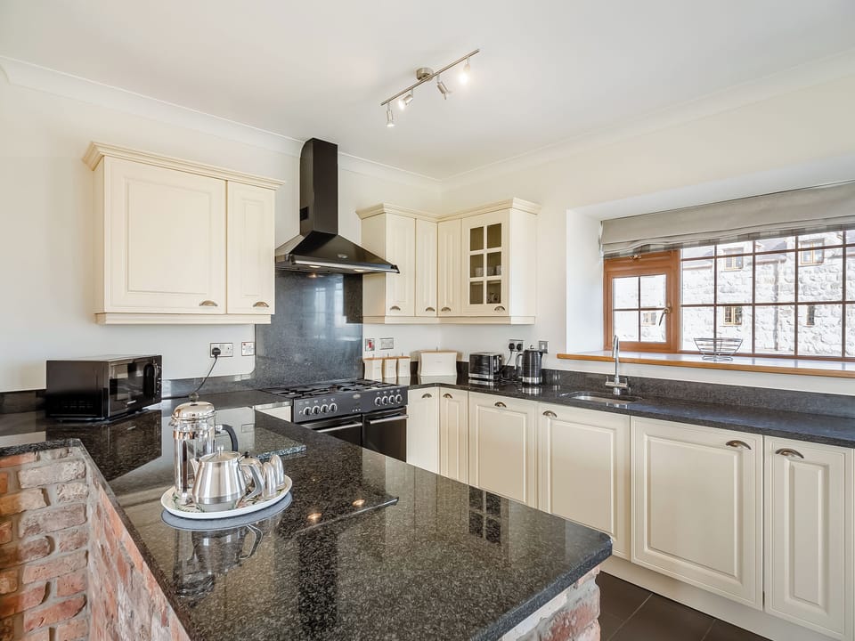 Open plan living space | Daflod - Parc Wernol Cottages, Chwilog, near Pwllheli