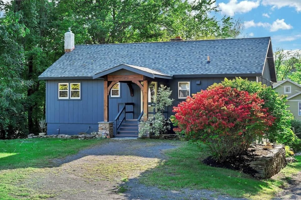 Main House | Front Exterior