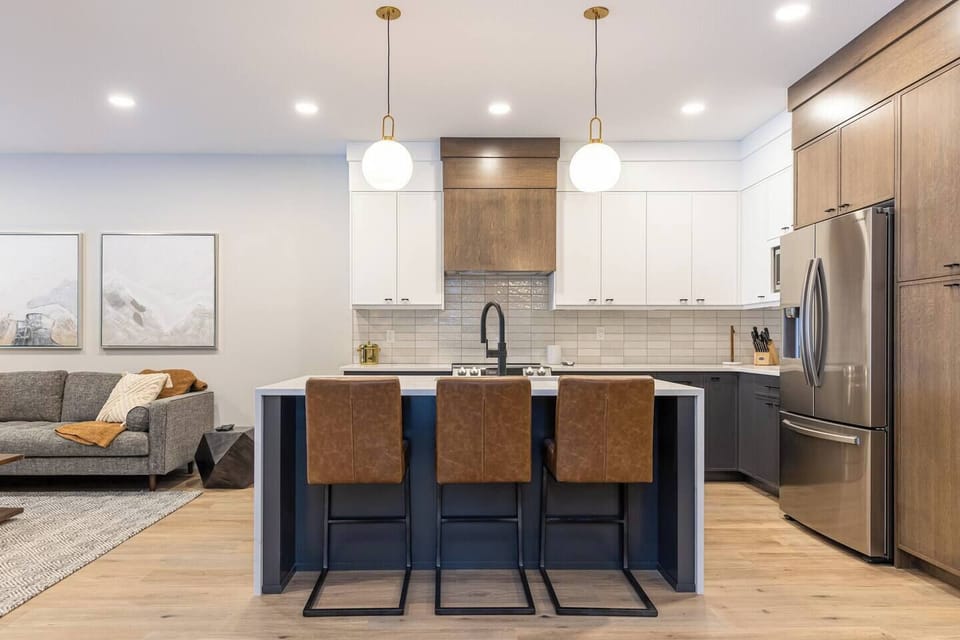 Kitchen l Beautifully Designed