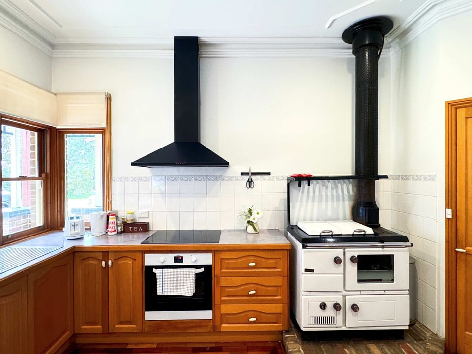 Fully equipped kitchen, perfect for meal preparation 