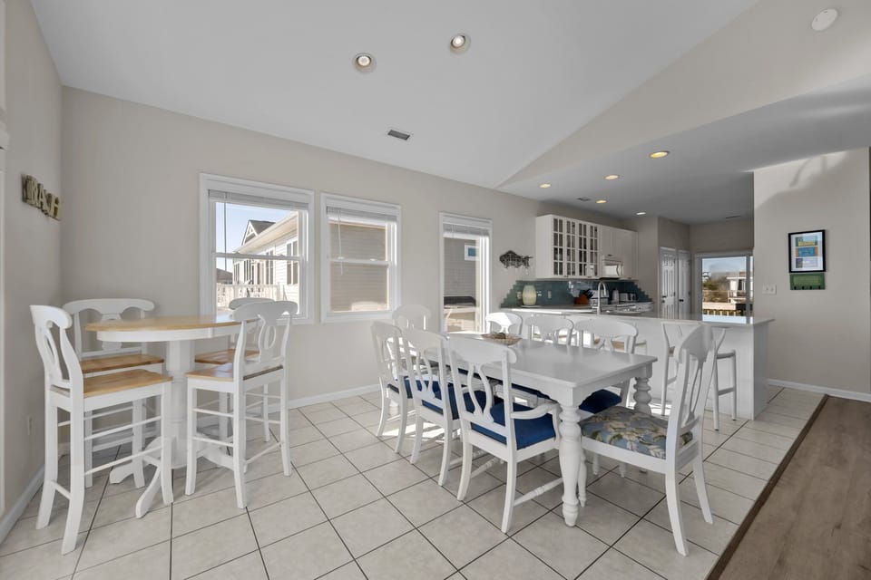 Dining Area/Kitchen