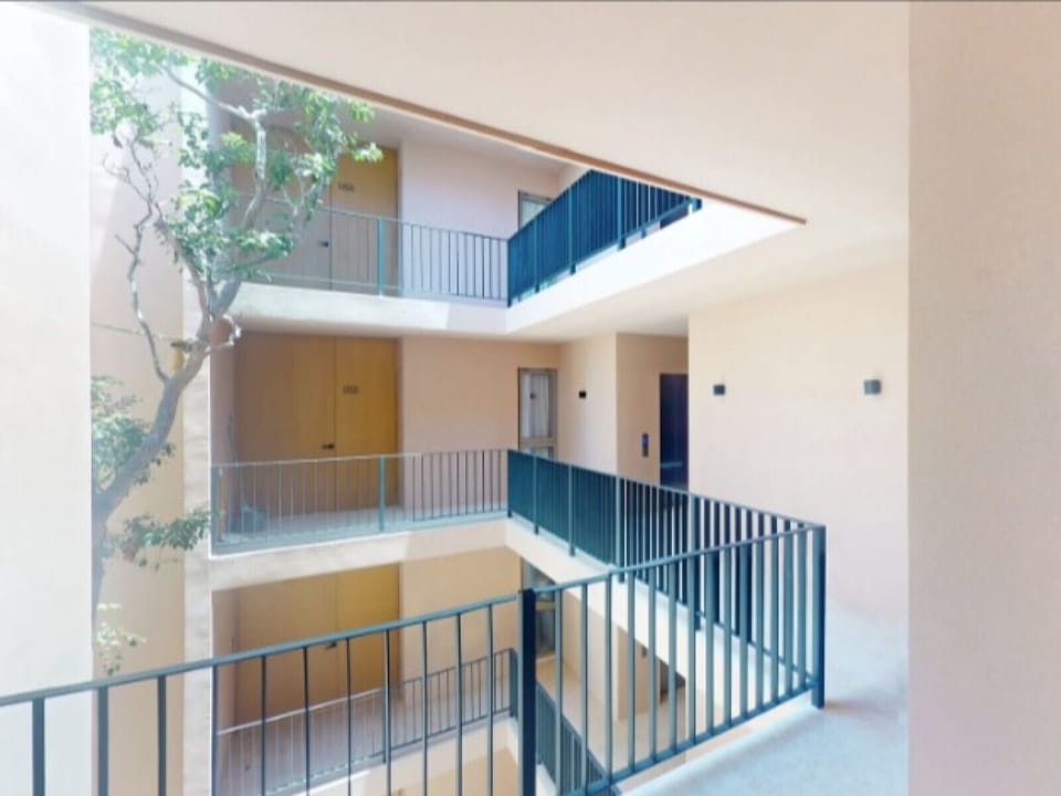 Aflora - 1 Bed Third Floor Apartment - Garden View