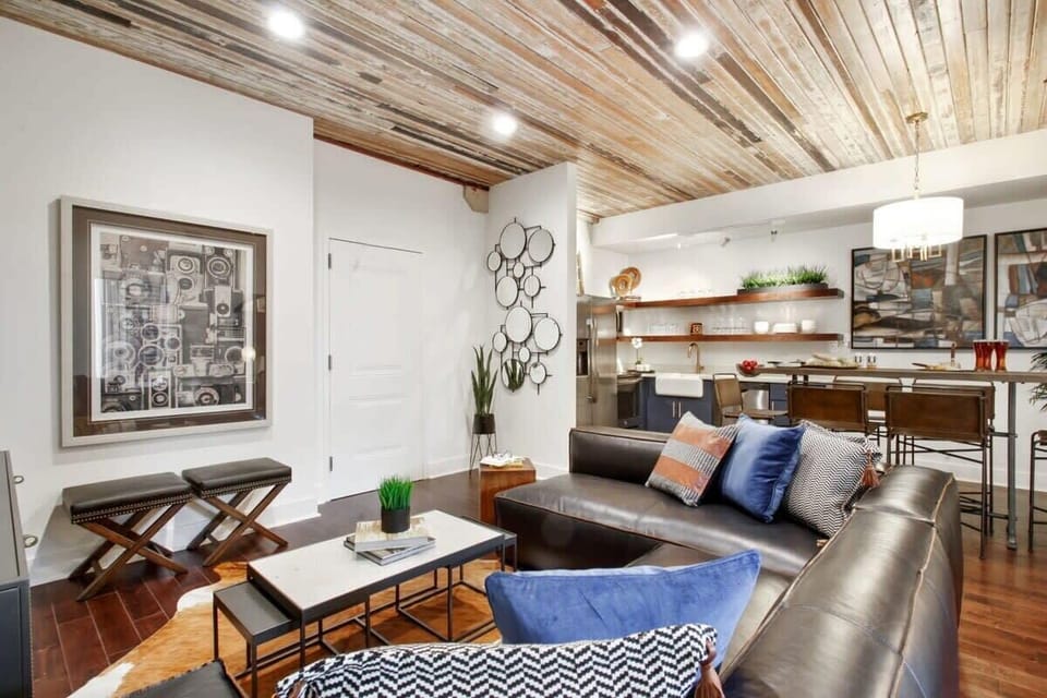 Living area with Smart TV