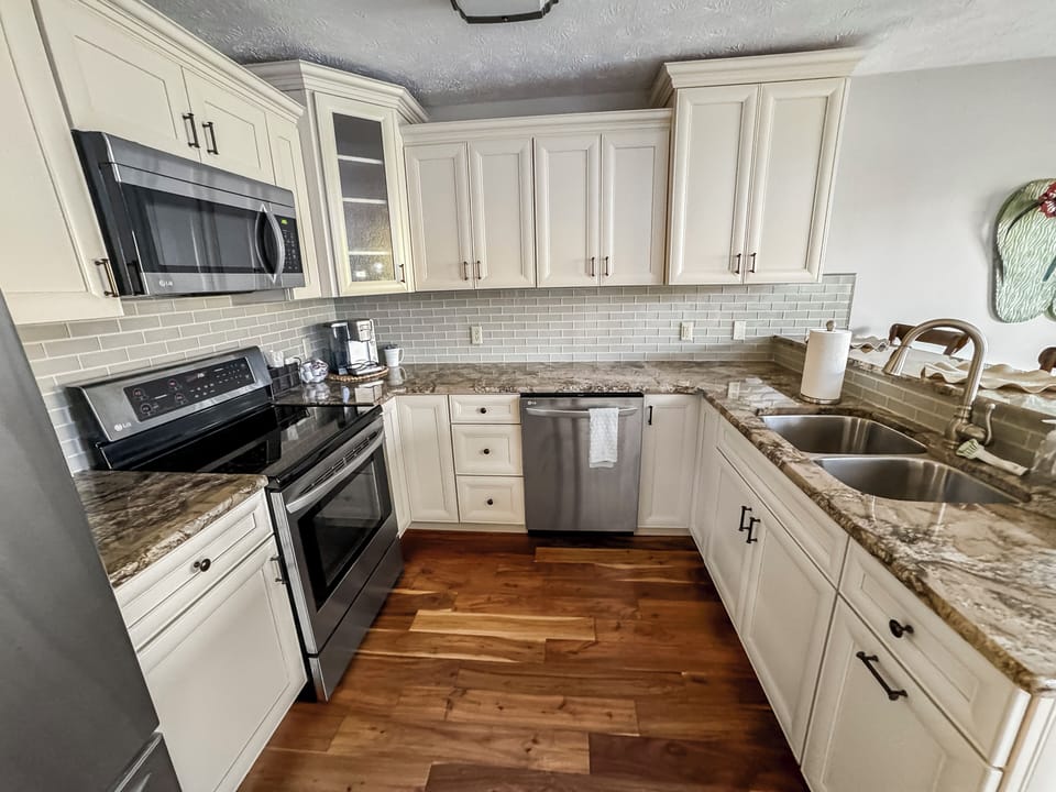 Kitchen Cooking Area