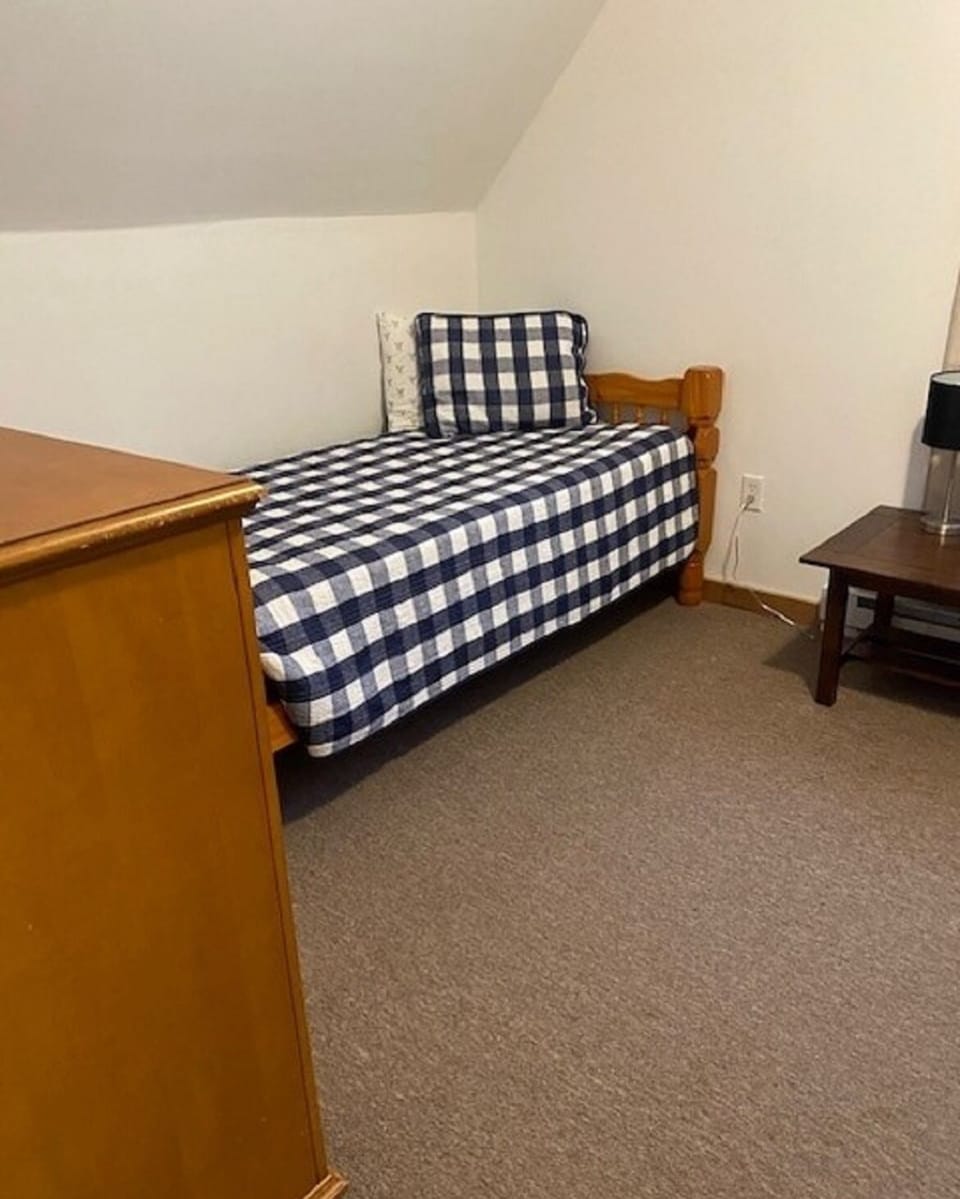 Upstair Bedroom with two twin beds