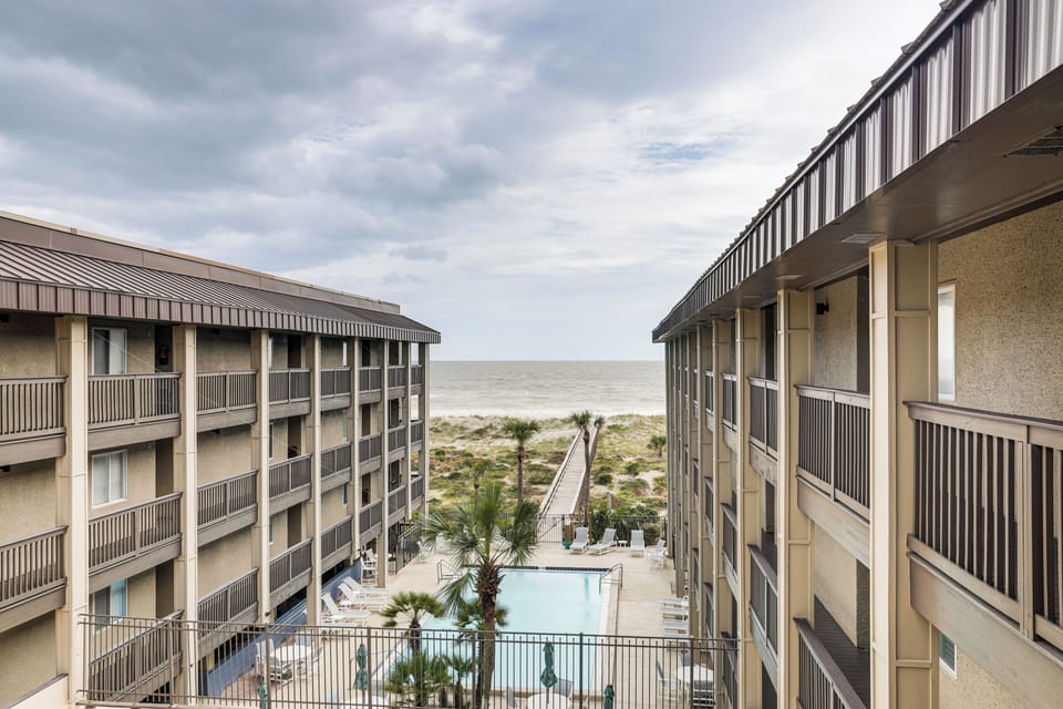 Sand Dollar Villas | Outdoor Pool | Private Community Beach