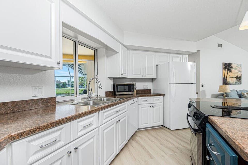 Spacious Kitchen