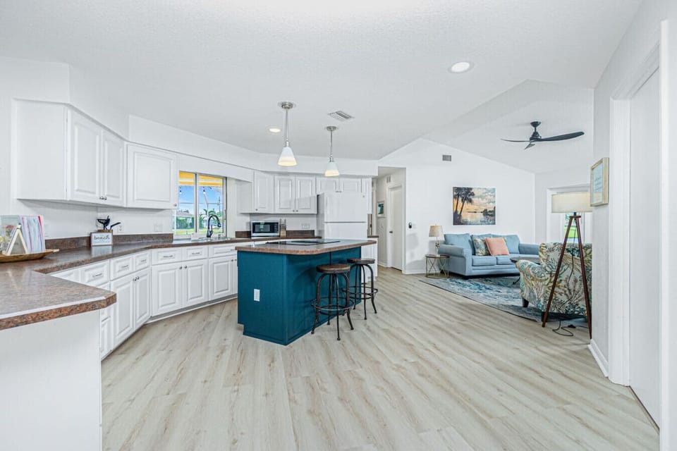 Spacious Kitchen