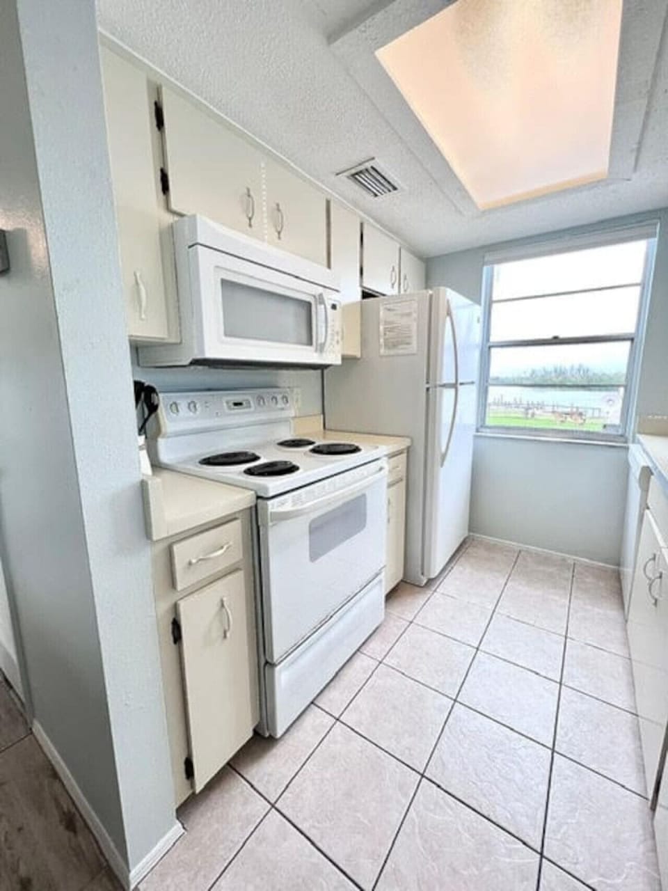 Stove with Microwave and Fridge