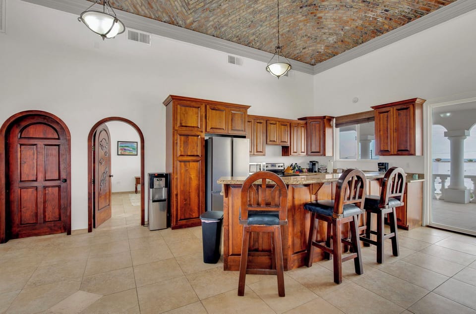 Fully stocked kitchen