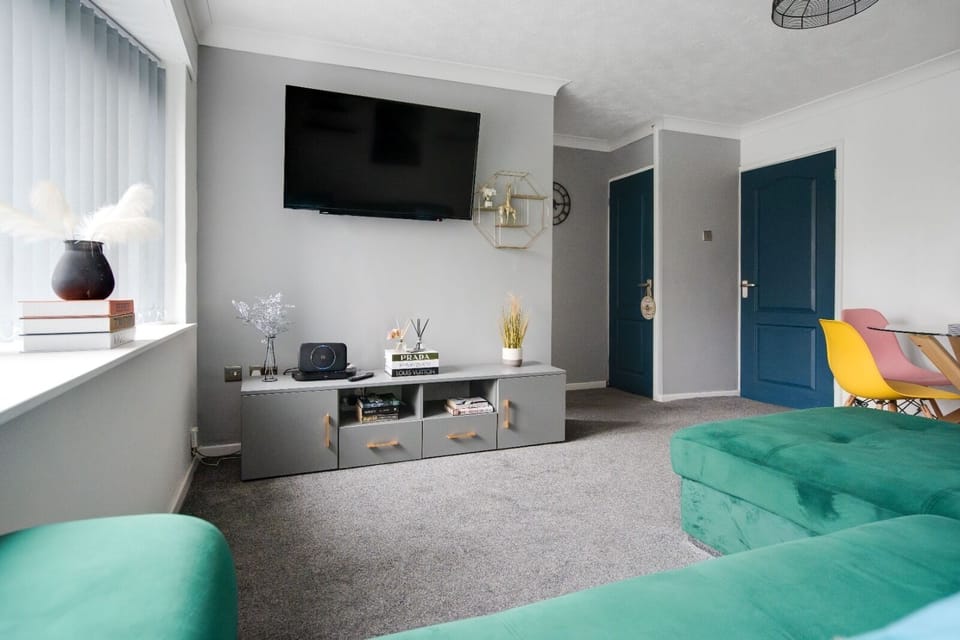 Comfortable Lounge
