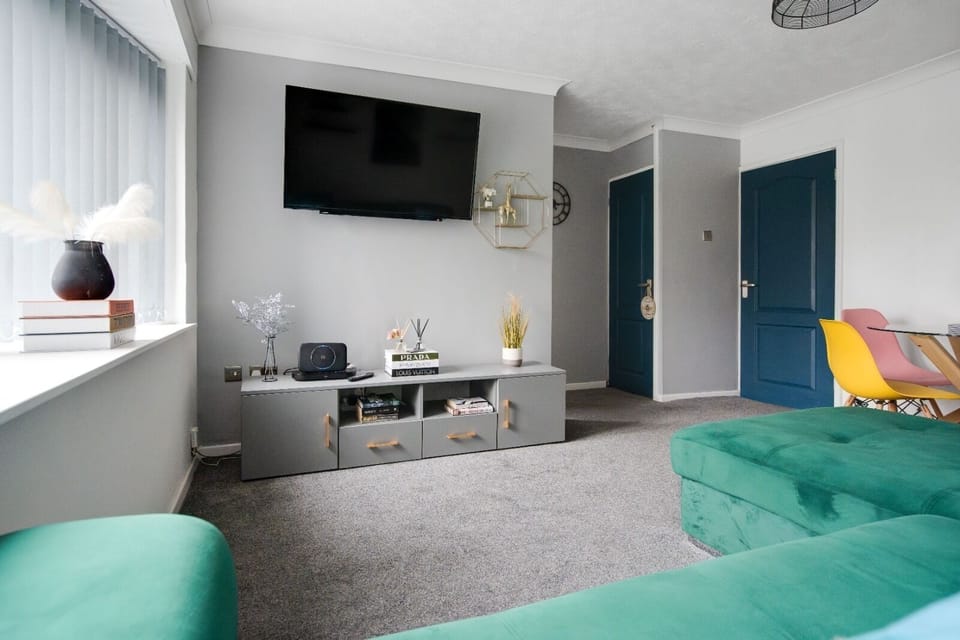 Comfortable Lounge