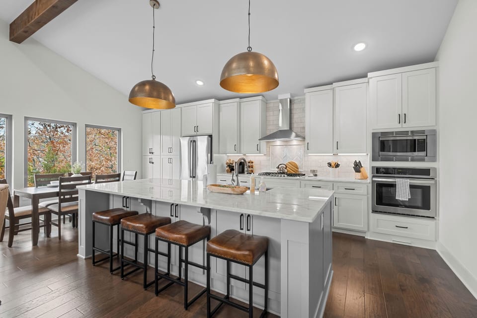 Fully stocked kitchen for all of your cooking and baking needs!