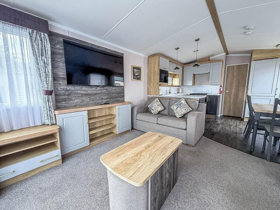 The perfect layout for creating shared memories, ensuring that the time spent together on your UK family holiday in Hunstanton is easy, connected, and full of holiday cheer.