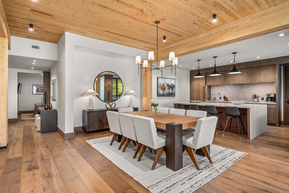 8 seat dining table and gourmet kitchen fully equipped